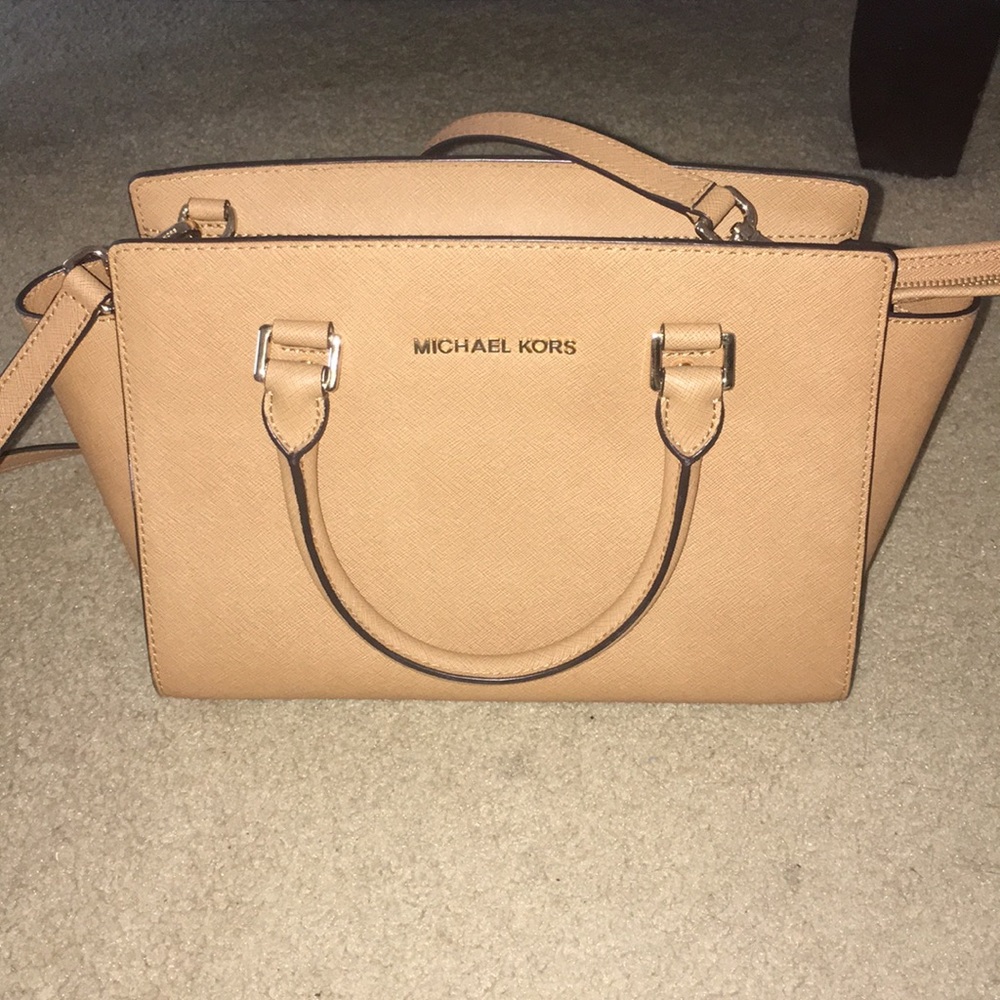 Michael Kors little satchel